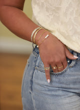 Scattered Pearl Bracelet