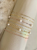 Scattered Pearl Bracelet