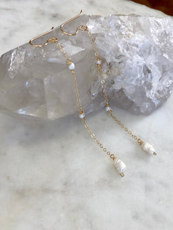 Scattered Pearl Drops